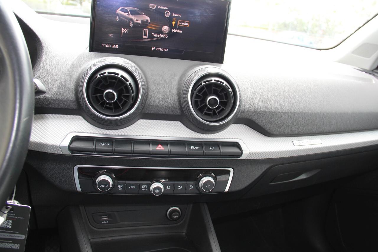 Audi Q2 35 TDI quattro S tronic Business