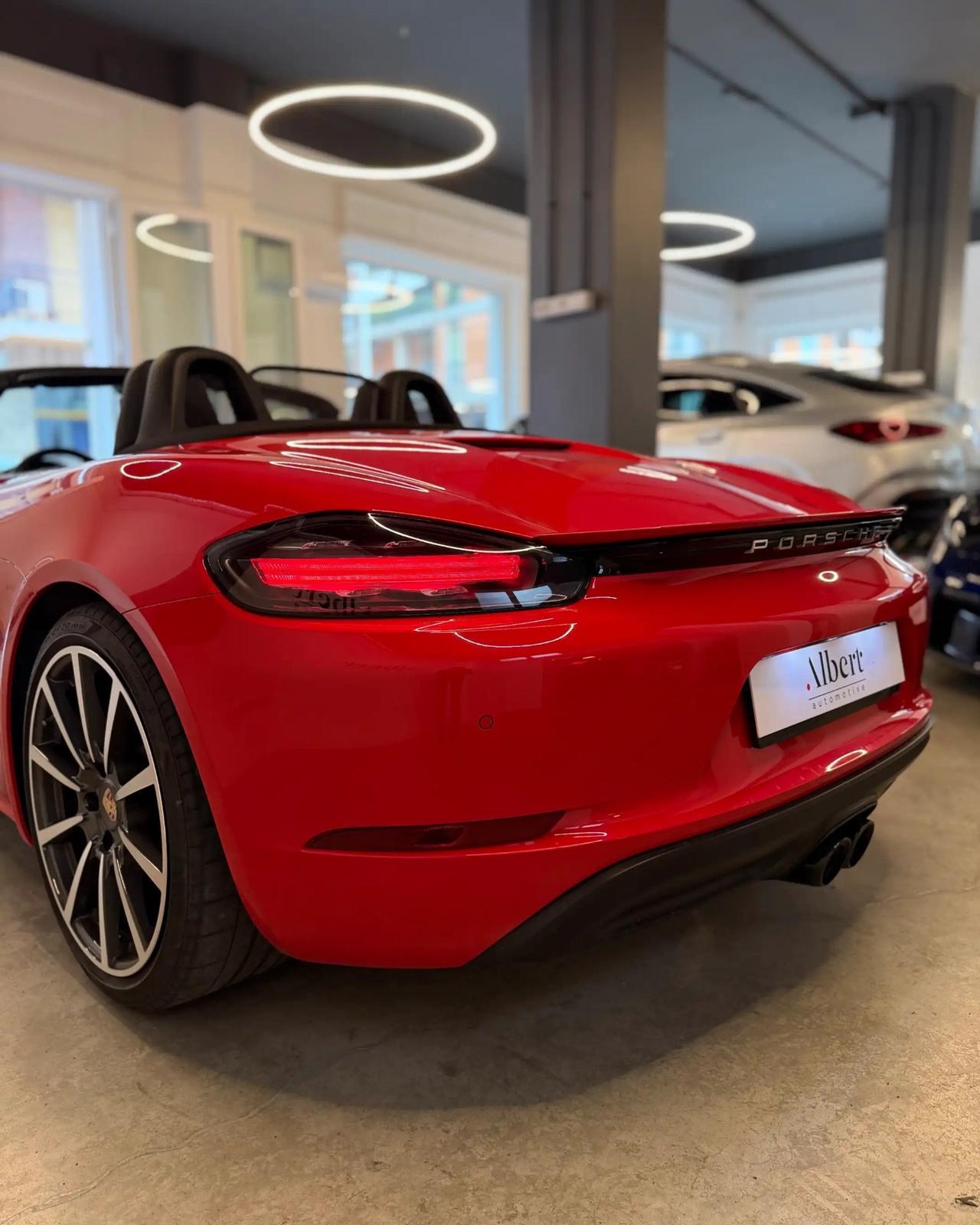 Porsche 718 Spyder Boxster 2.0
