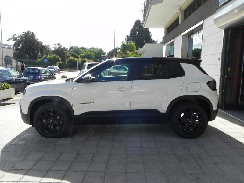 Jeep Avenger 1.2 Turbo 110 CV MHEV DCT BLACK EDITION