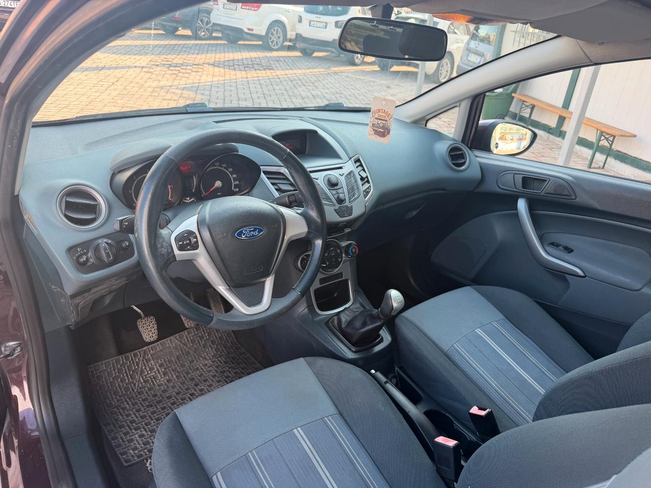 Ford Fiesta 1.4 TDCi 68CV 3 porte Titanium