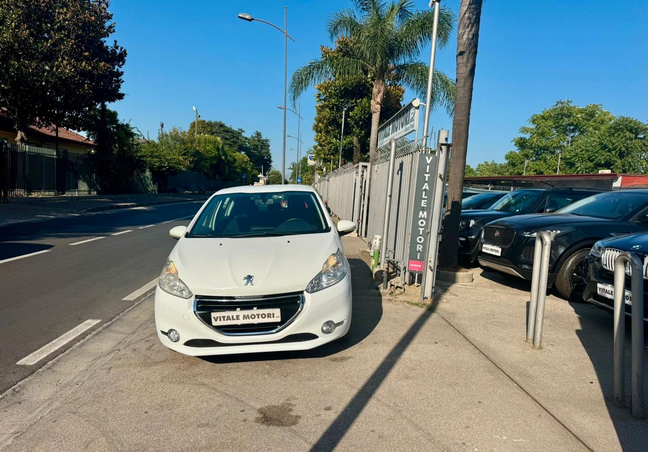 Peugeot 208 1.2 VTi 82 CV 5 porte Allure