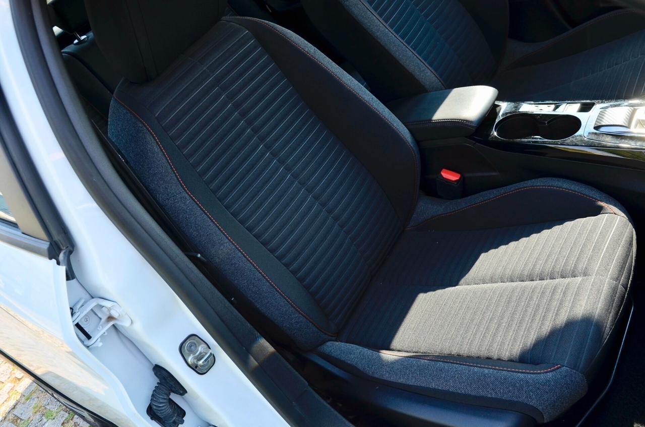 PEUGEOT E-208 ACTIVE PACK 100kW, UFF ITALIANA, TAGLIANDI PEUGEOT, APPLE ANDROID, PERMUTE