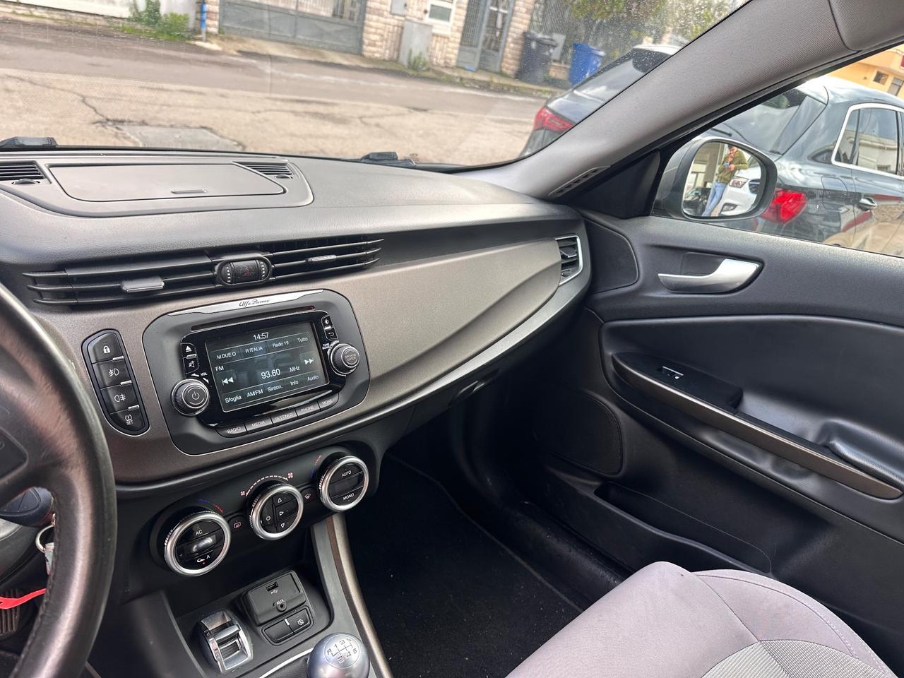 Alfa Romeo Giulietta 1.6 105 CV Progression-2015