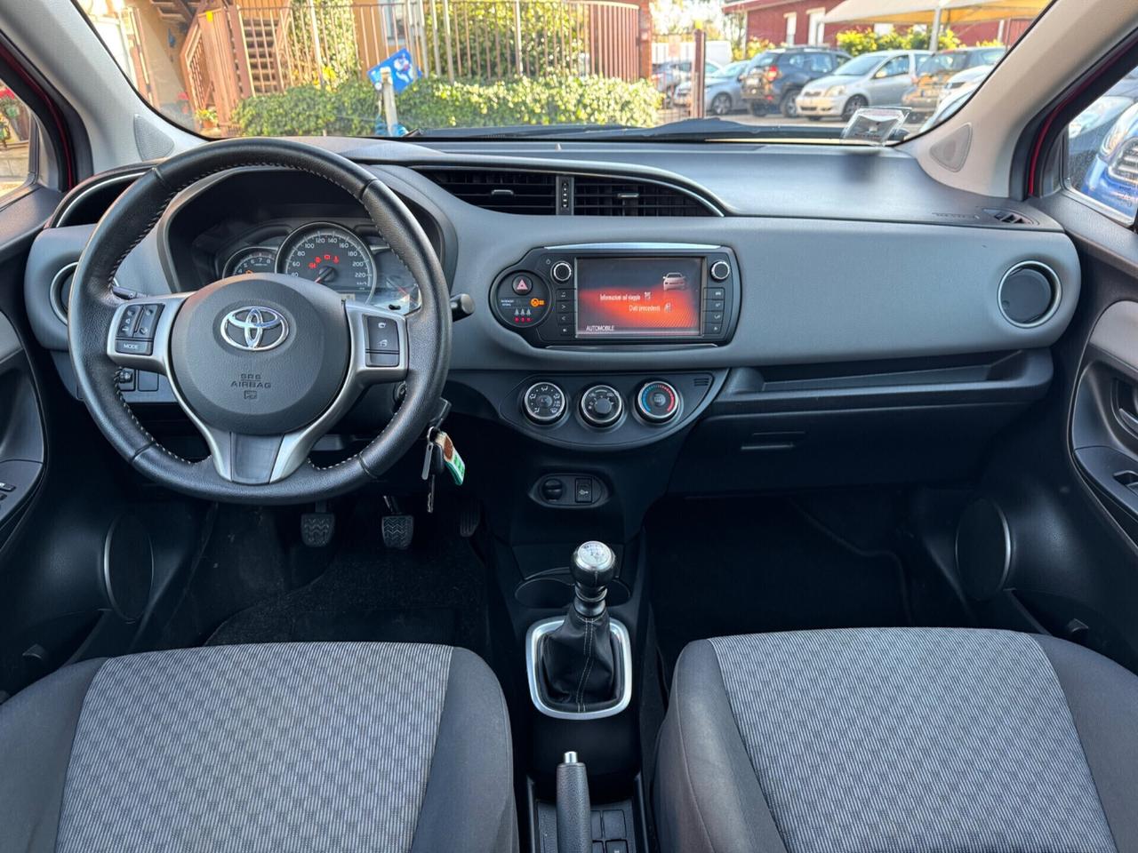Toyota Yaris 1.3 5 porte Lounge OK NEOPATENTATI