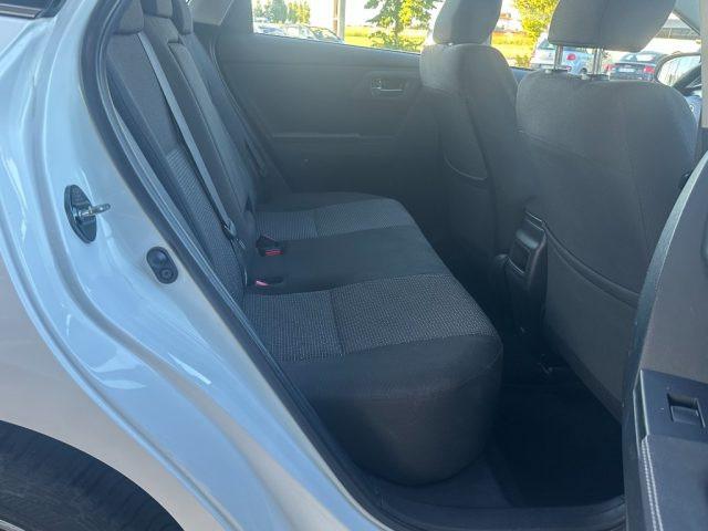 TOYOTA Auris Touring Sports 1.4 D-4D Lounge
