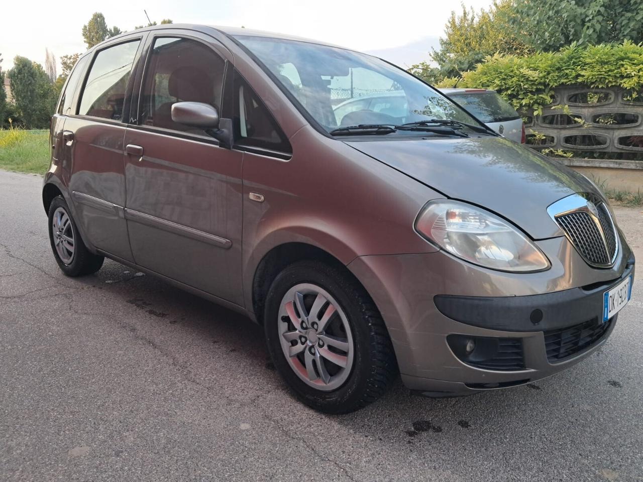Lancia MUSA 1.4 16V Platino Plus neopatentati