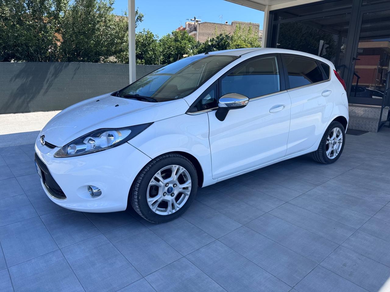 Ford Fiesta 1.4 TDCi 5p. Titanium