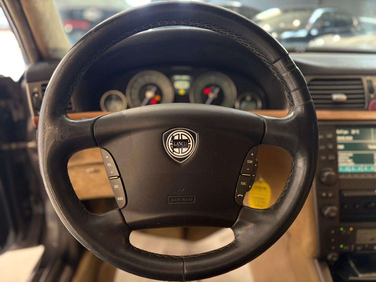 Lancia Thesis 2.4 JTD Emblema