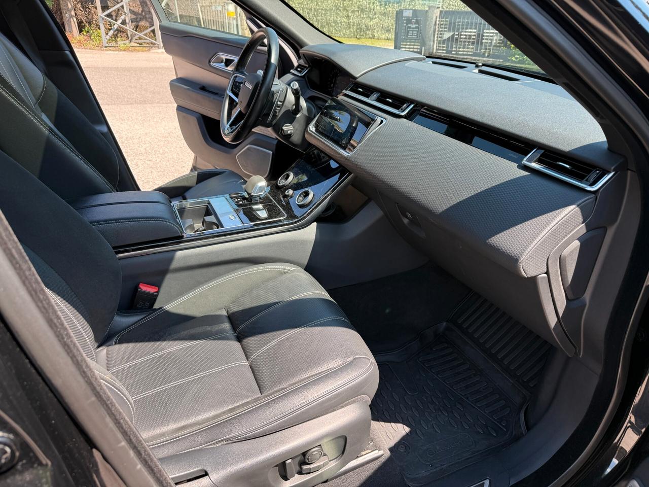 Land Rover Range Velar 2.0D I4 204 CV R-Dynamic