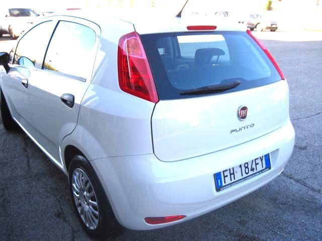 Fiat Punto 1.3 MJT II S&S 95 CV 5 porte Street