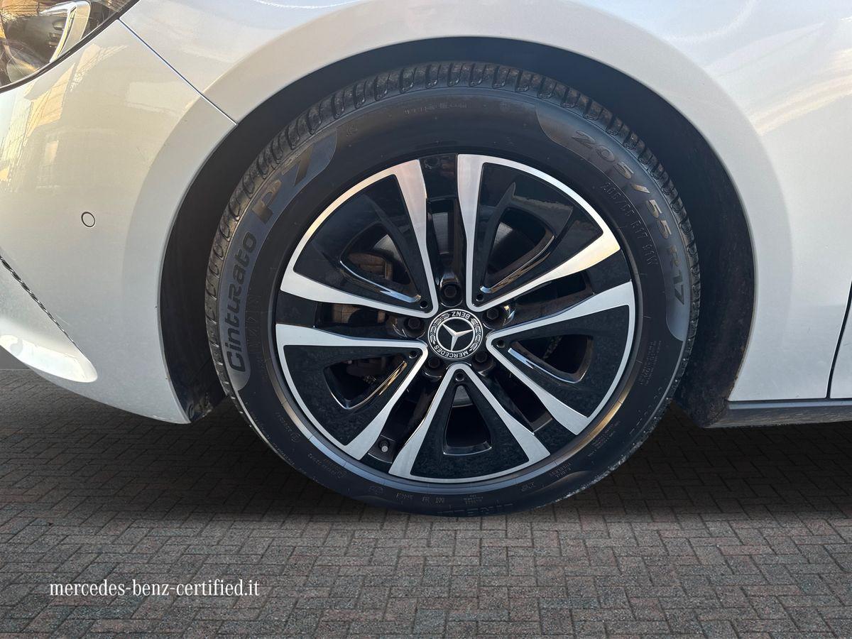 Mercedes-Benz B 180 d Advanced auto