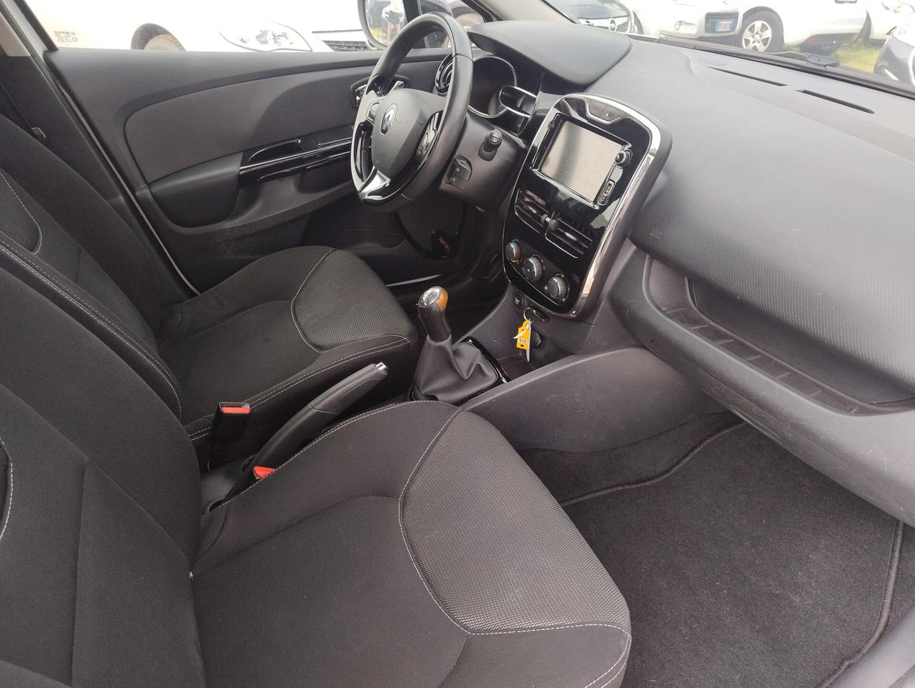 Renault Clio Sporter 1.5 dCi 8V 75CV Costume National