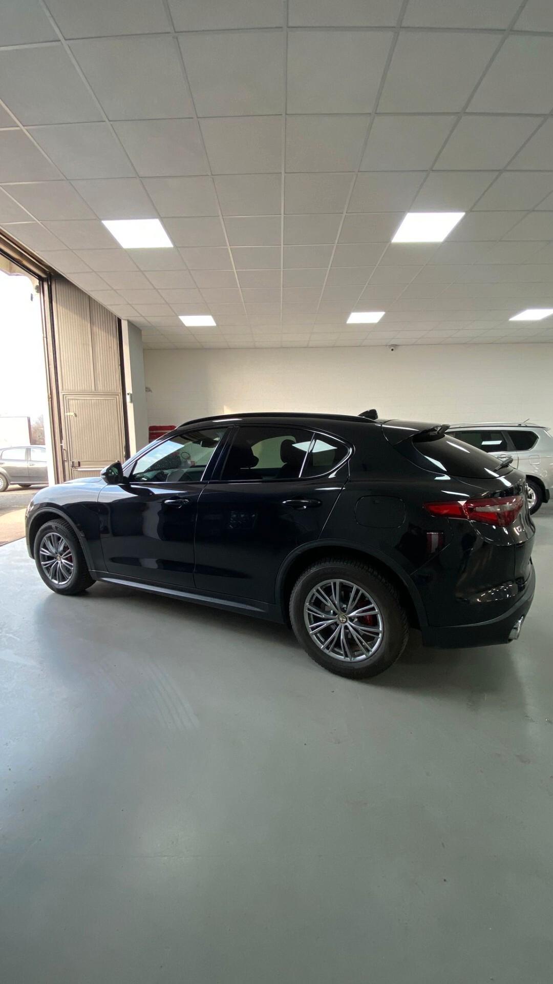 Alfa Romeo Stelvio 2.2 Turbodiesel 210 CV AT8 Q4 Executive