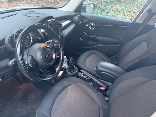 Mini 1.5 Cooper 5 PORTE..BLACK EDITION...CAMBIO AUTOMATICO!!