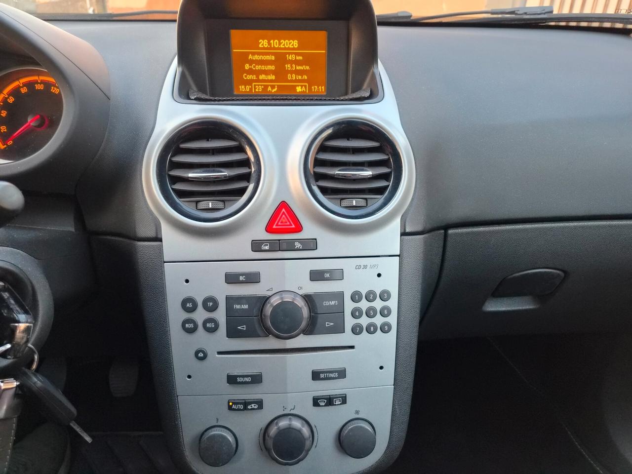 Opel Corsa 1.4 16V 3 porte Sport