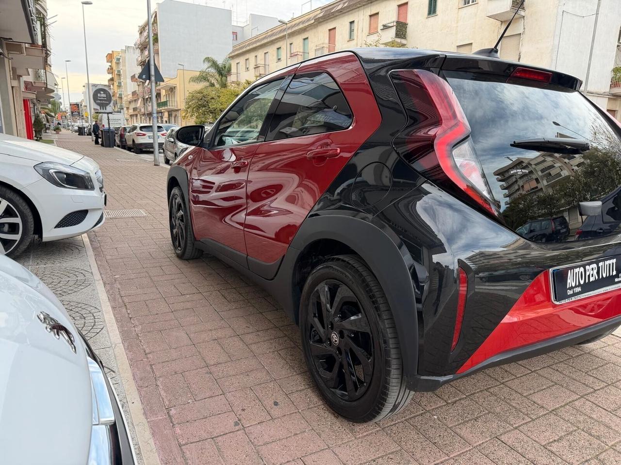 Toyota Aygo X 1.0 VVT-i 72 CV 5 porte Lounge-2022