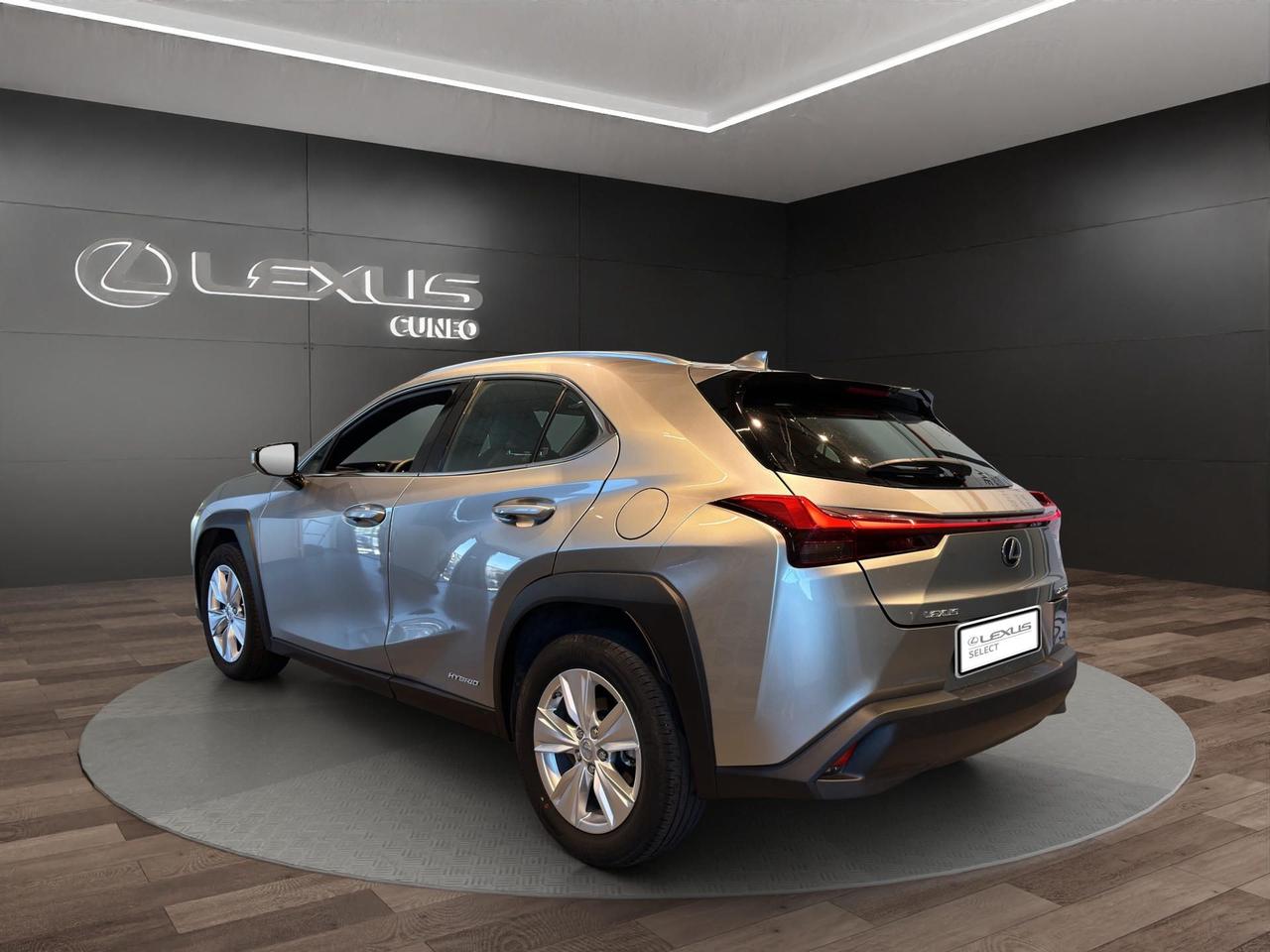 Lexus UX 250h 2.0 Business 2wd cvt