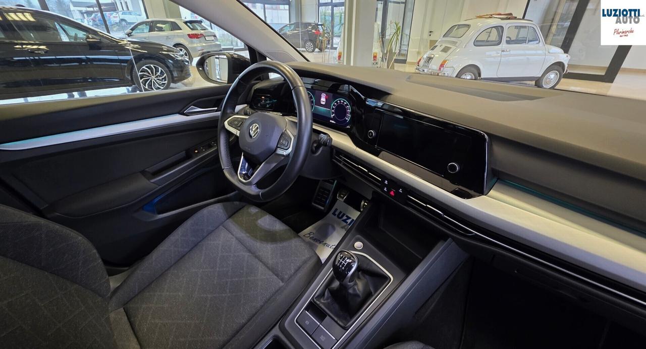 Volkswagen Golf 8 1.0 TSI 110CV LIFE
