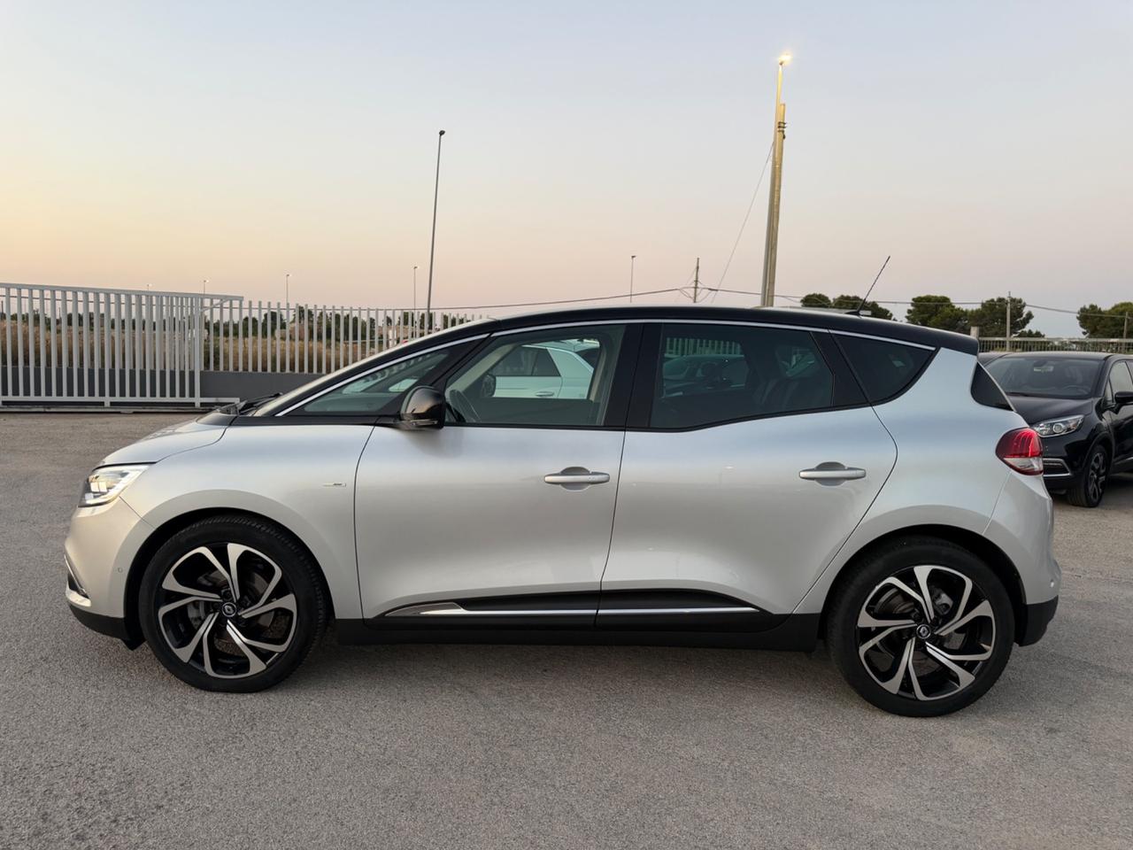 RENAULT SCENIC 1.6 DCI 130 BOSE STRAFUL LED MY17