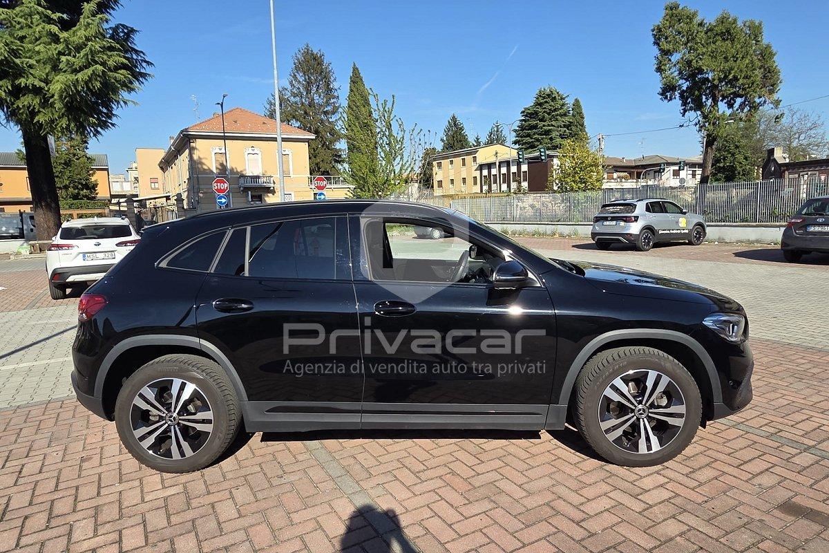 MERCEDES GLA 180 Automatic Sport Plus