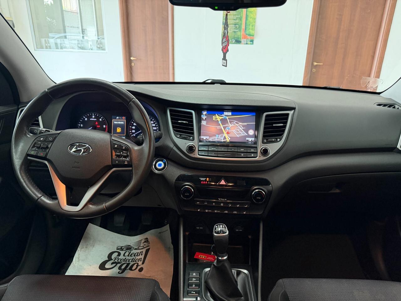Hyundai Tucson 1.7 CRDi XPossible OK NEOPATENTATI E6