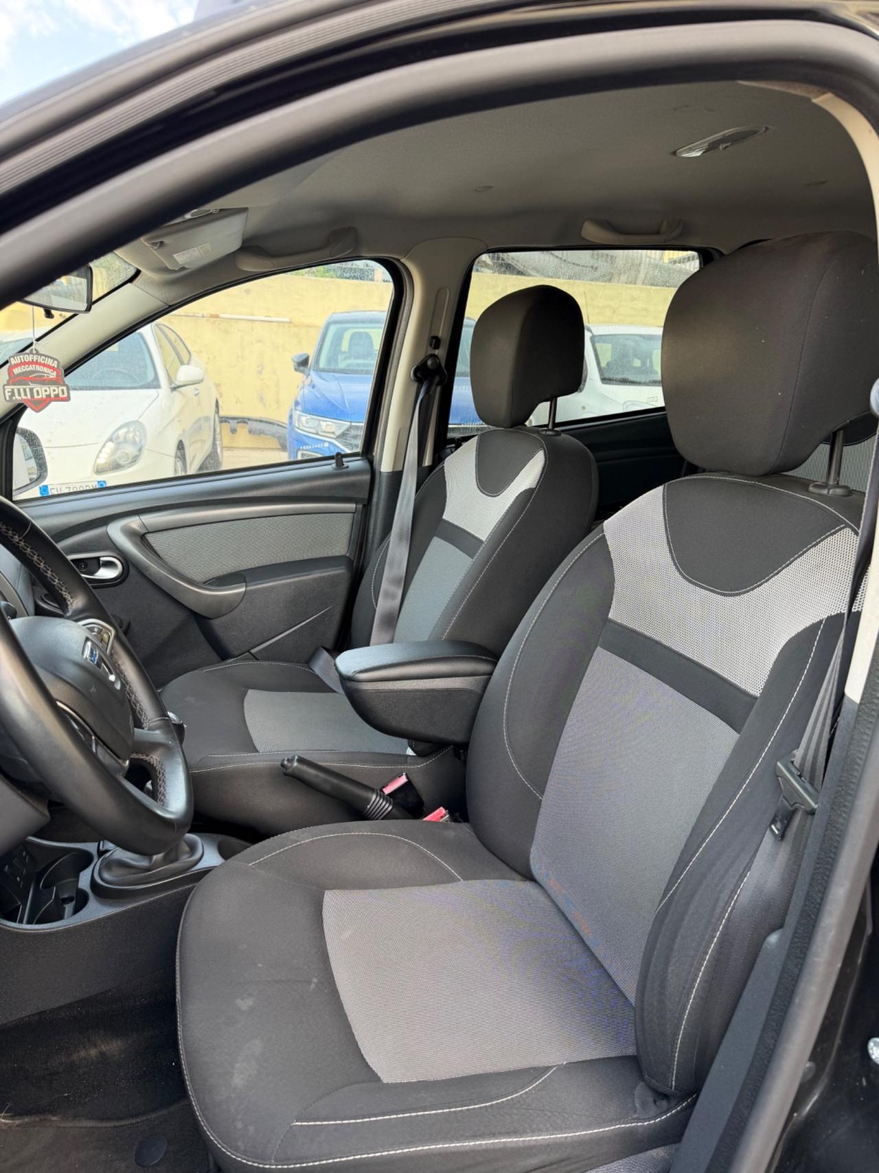 Dacia Duster 1.5 diesel 110Cv dicembre 2017 100.000km