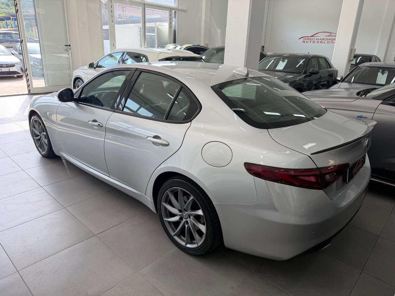 Alfa Romeo Giulia 2.2 160 cv AT8 Super FINANZIABILE
