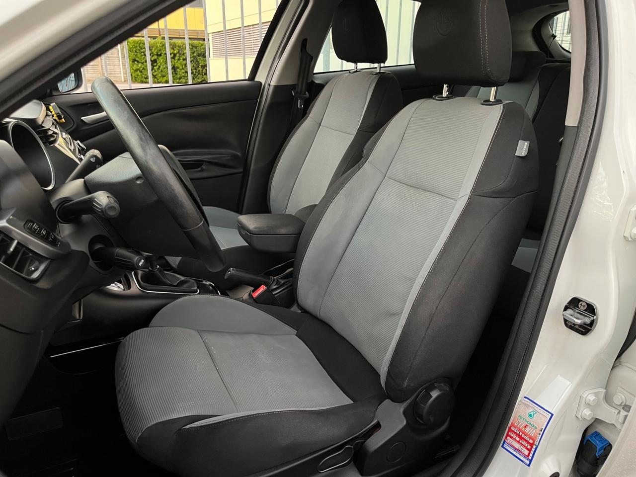 Alfa Romeo Giulietta 1.4 Turbo 120 cv Distinctive ok neopatenti