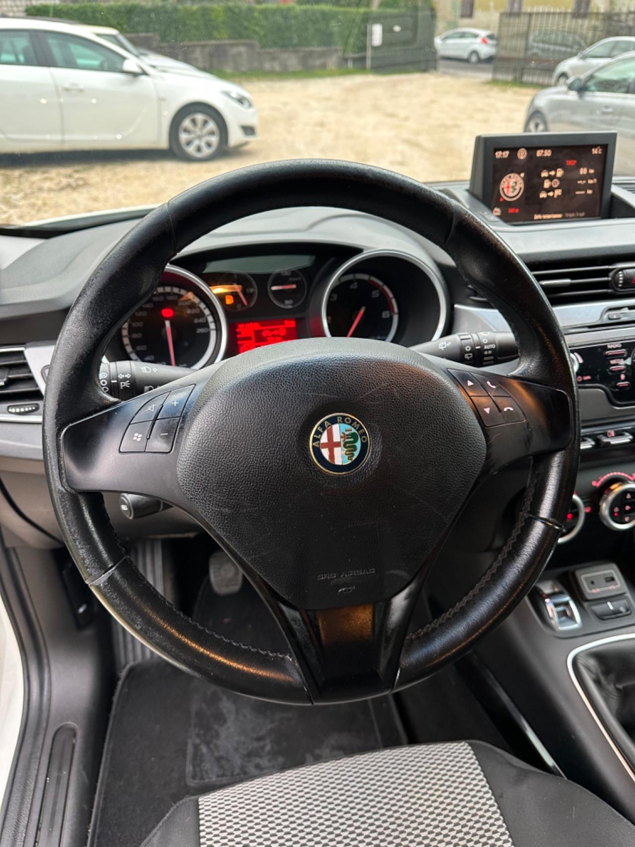 Alfa Romeo GIULIETTA 2.0 JTDm-2 DISTINCTIVE KMCERT GARANZ