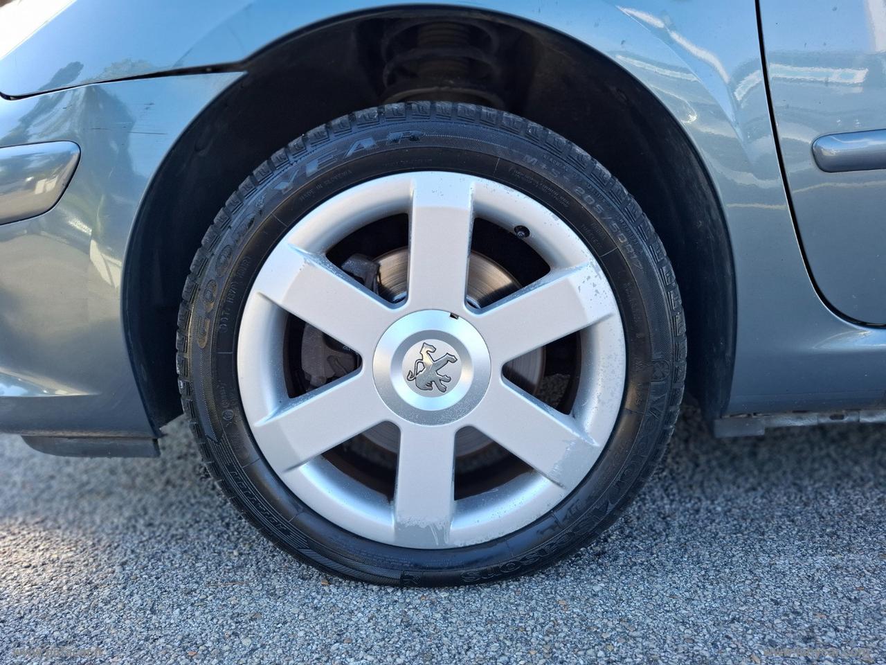 PEUGEOT 307 2.0 16V HDi FAP 5p. Féline