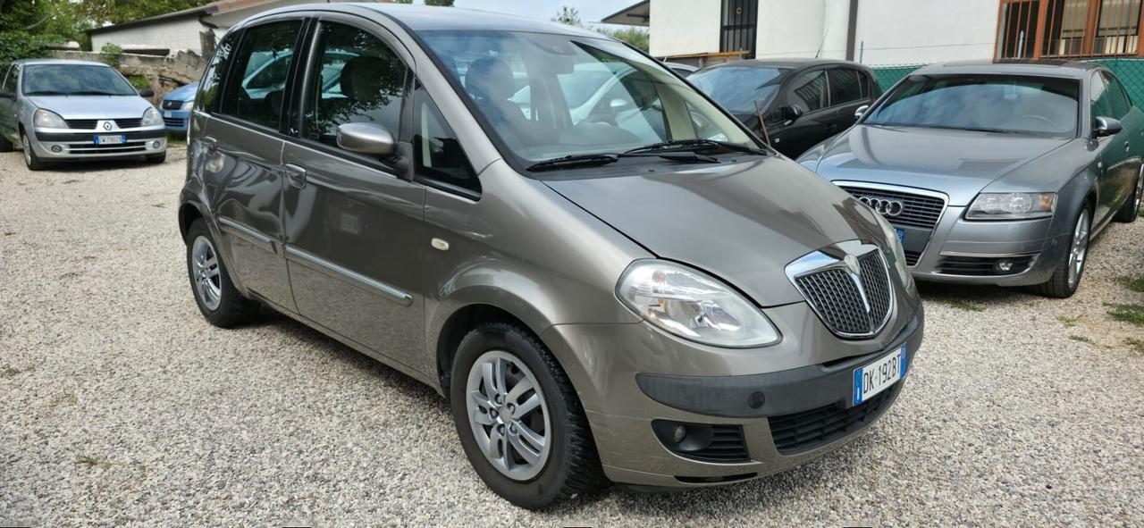 Lancia MUSA 1.4 16V Platino Plus neopatentati