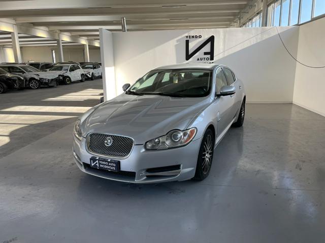 JAGUAR XF 3.0 D V6 240CV LUXURY CAMBIO AUTOMATICO