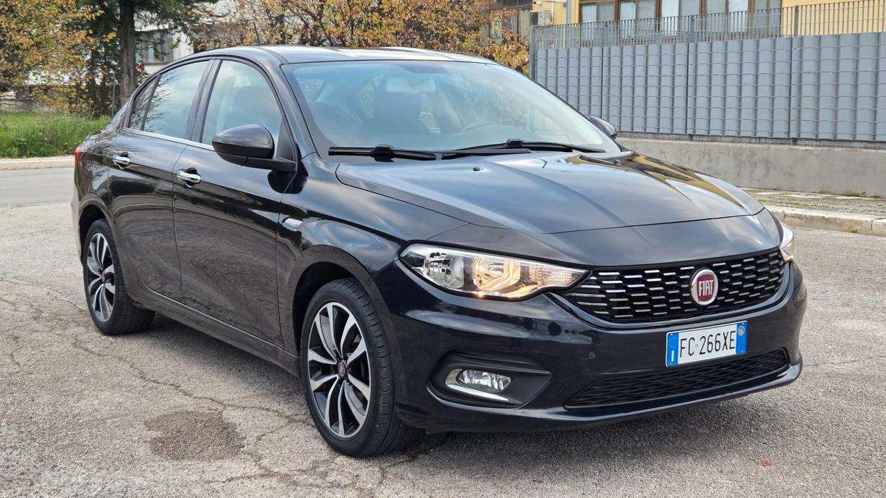 Fiat Tipo 1.6 Mjt berlina navi led