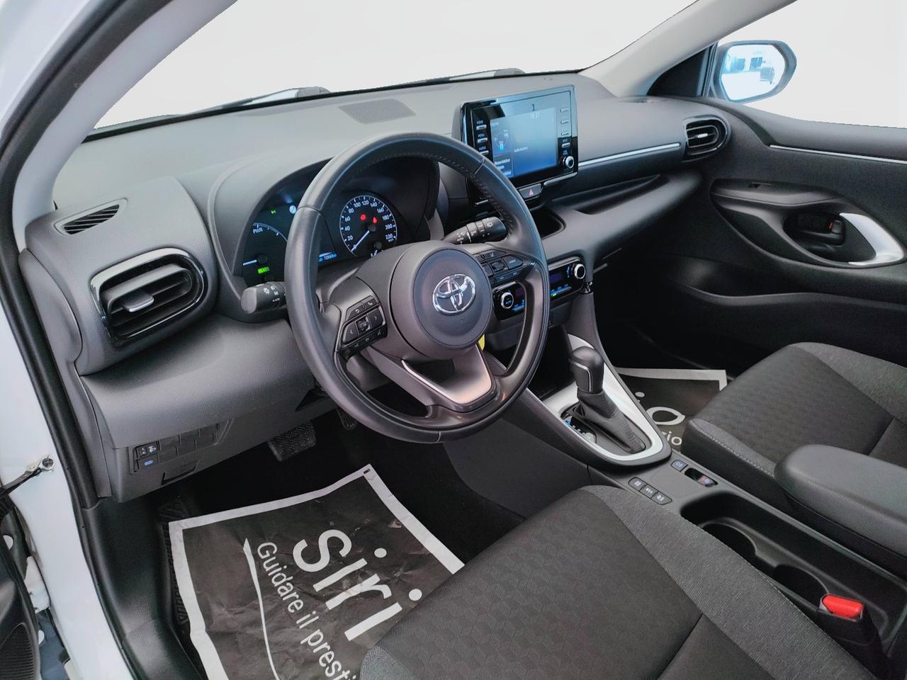 TOYOTA Yaris IV 2020 - Yaris 1.5h Business