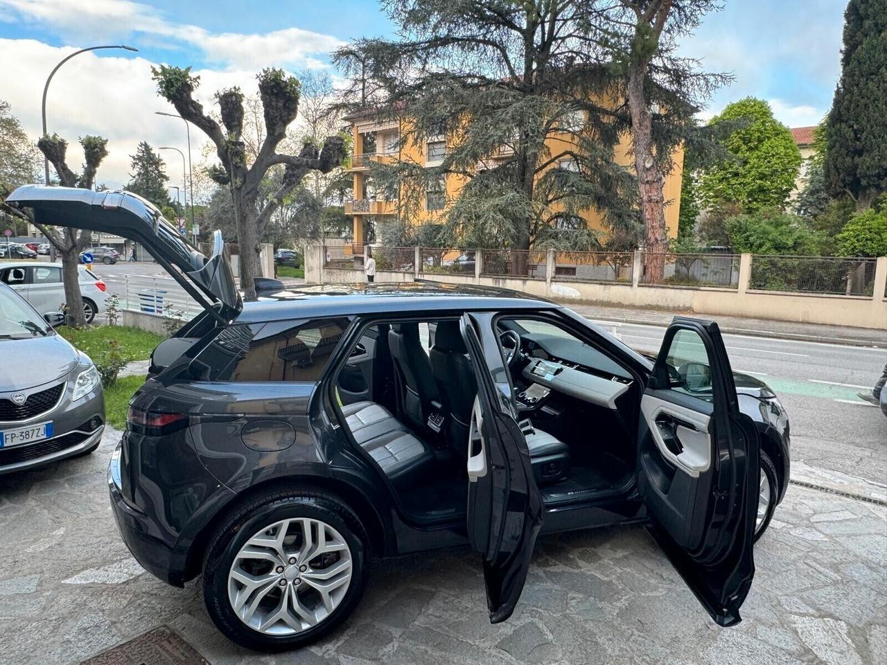 RANGE ROVER EVOQUE 2.0D I4 180cv 24 MESI GAR.APPROVED