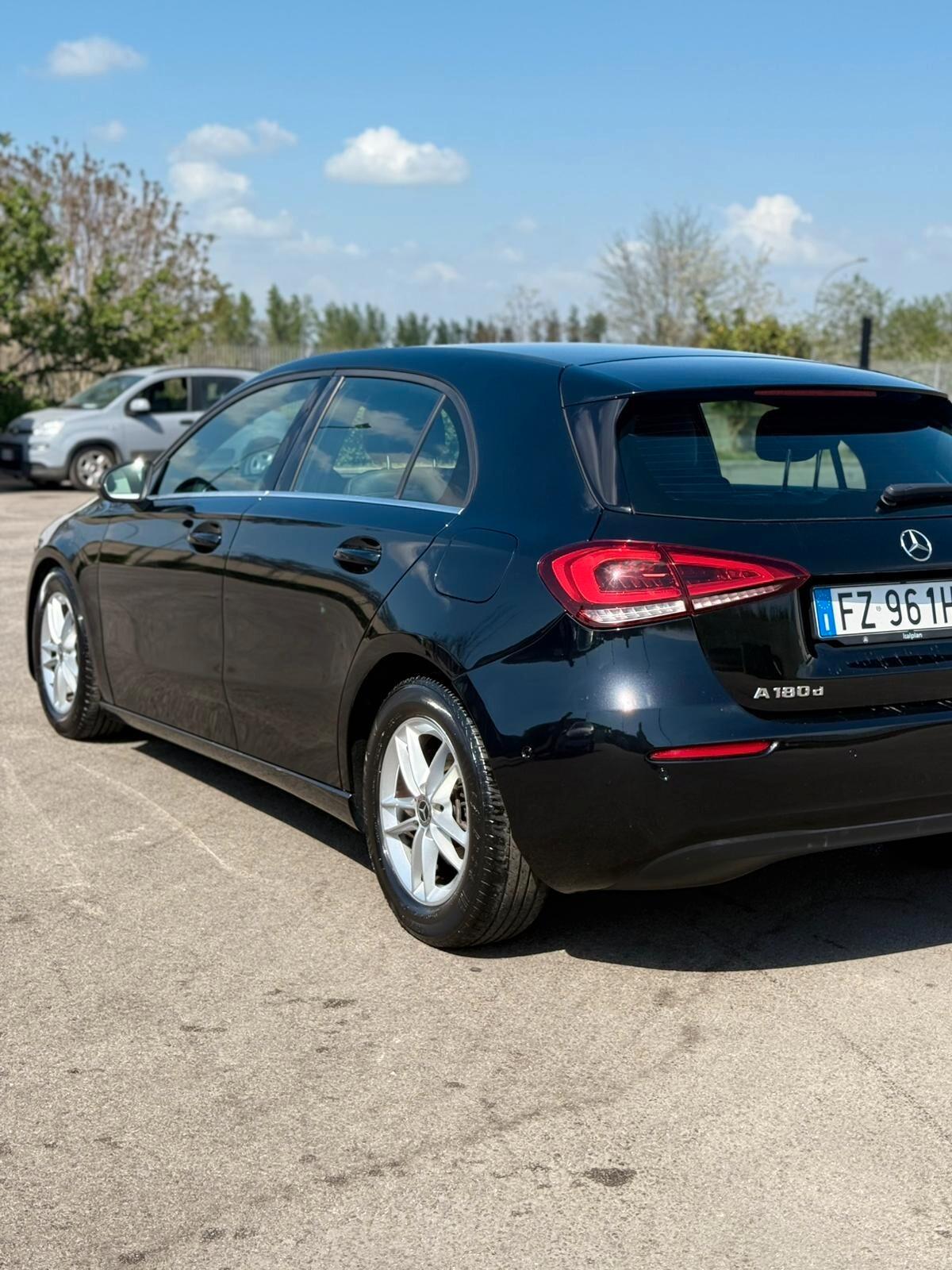 Mercedes-benz A 180 d Executive IVA ESPOSTA
