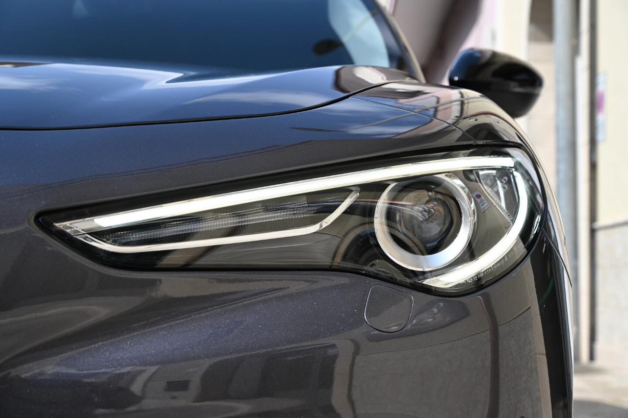 Alfa Romeo Stelvio 2.2 Turbodiesel 210 CV AT8 Q4 Super