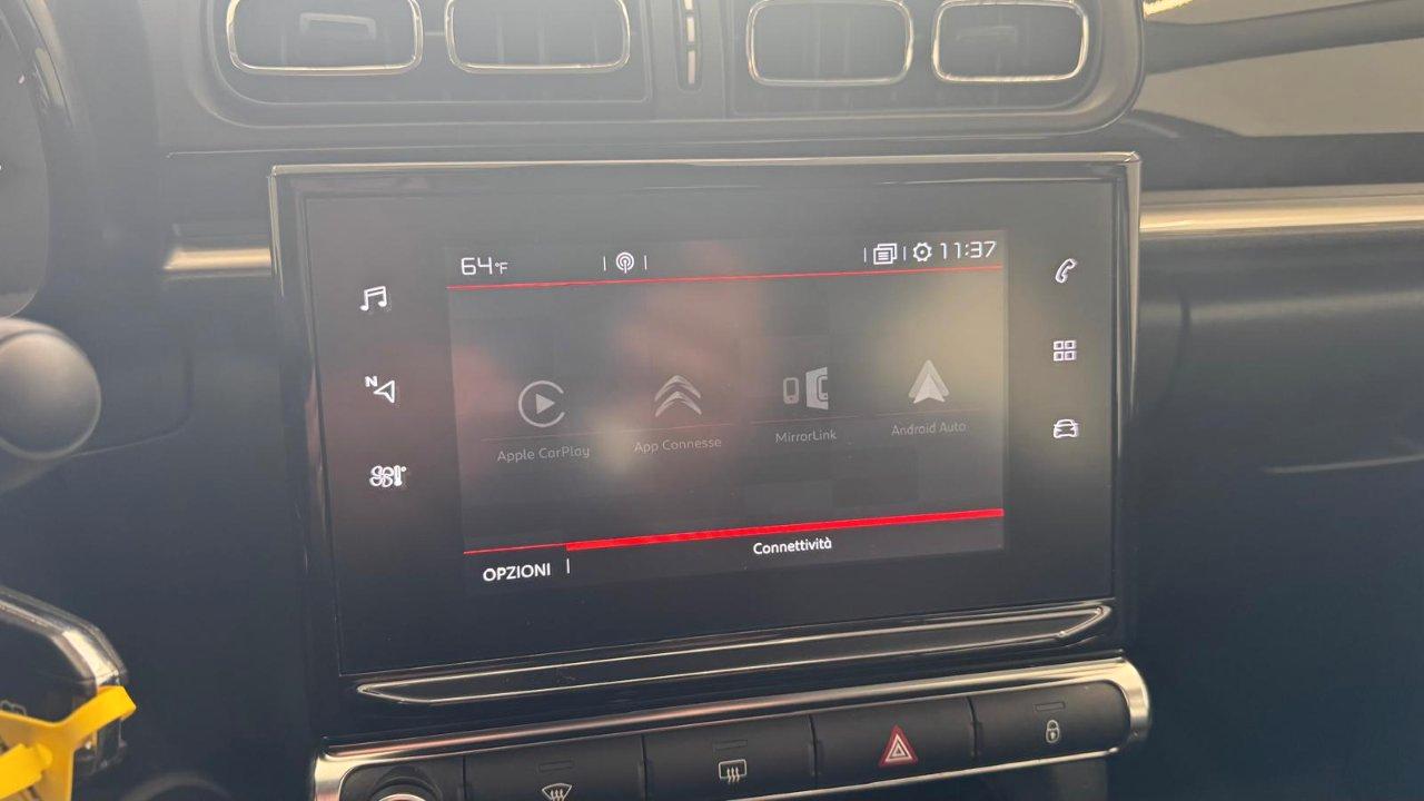 Citroen C3 1.2 puretech SHINE PLUS NAVI 82 Cv.