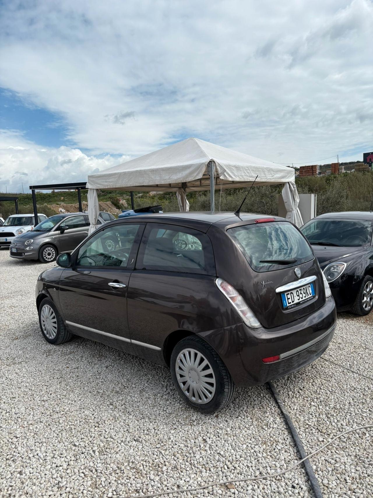 Lancia Ypsilon 1.2 69 CV Platino