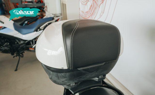 PIAGGIO Beverly 300 i.e. BEVERLY 300