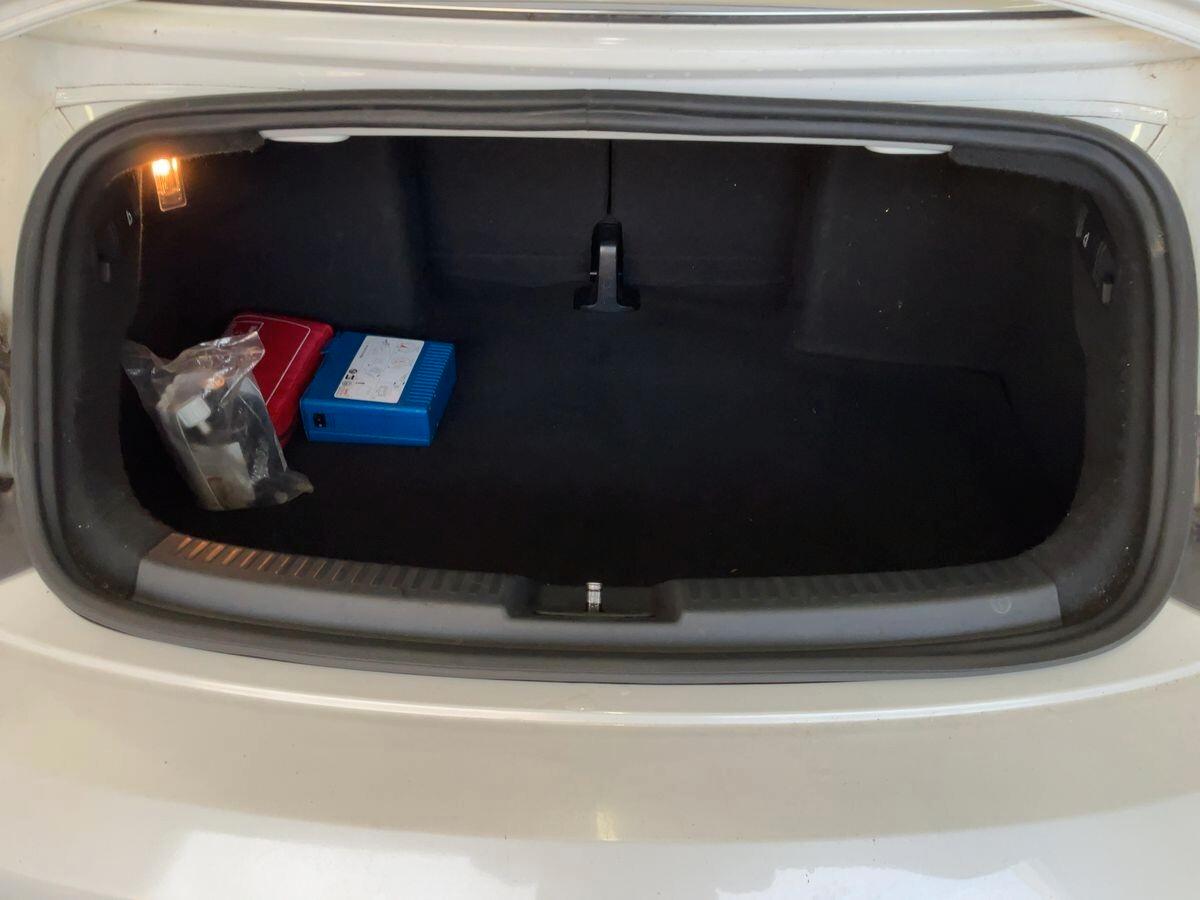 Volkswagen Maggiolino Cabrio 1.6 TDI Design