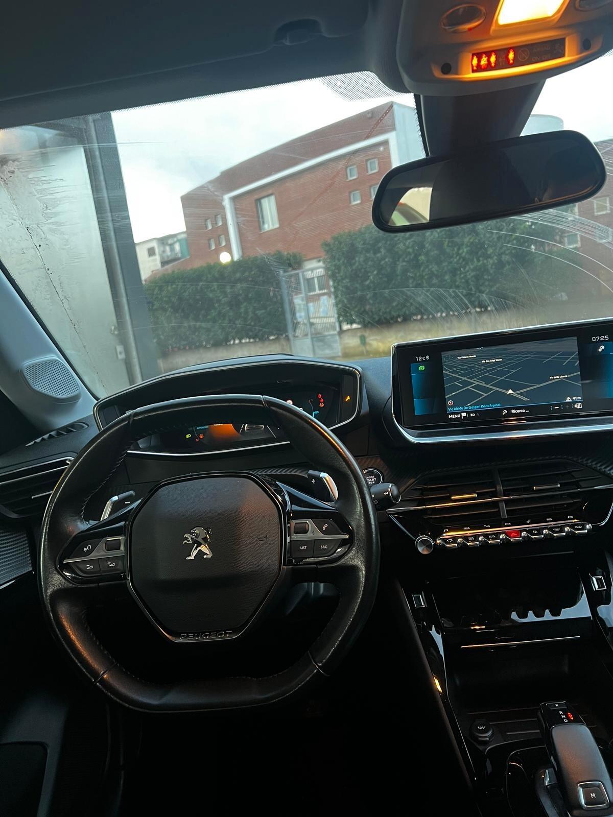 Peugeot 208 PureTech 100 Stop&Start 5 porte Allure PROMO FINANZIAMENTO