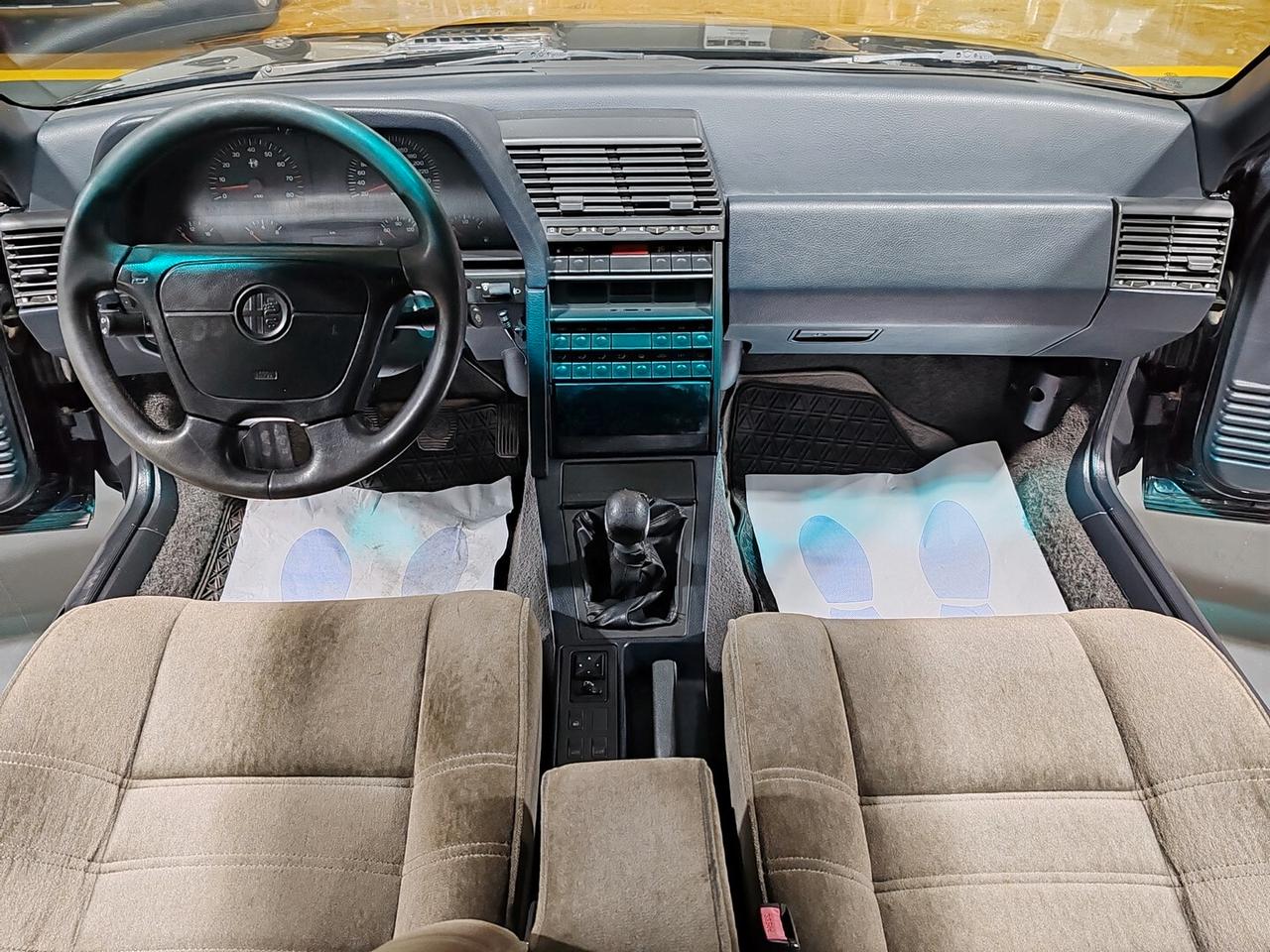 Alfa Romeo 164 2.0i V6 turbo cat Super