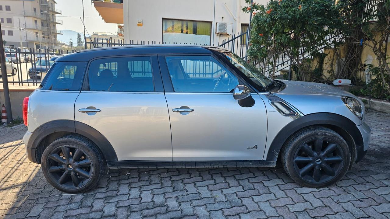 MINI COOPER COUNTRYMAN 2.0 143 CV SD 2012 ALL4 CAMBIO AUTOMATICO E5