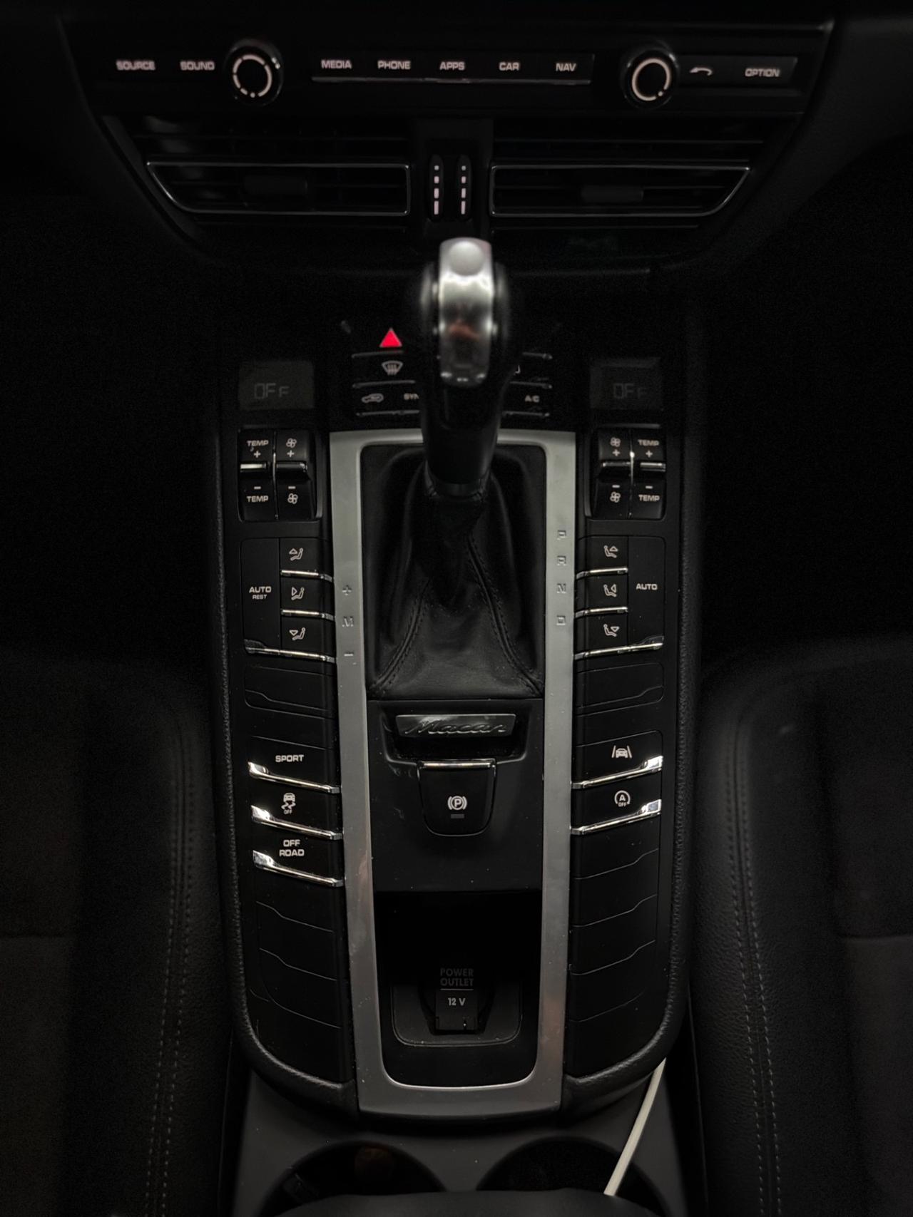 Porsche Macan 2.0 BENZ 250cv NO SUPERBOLLO