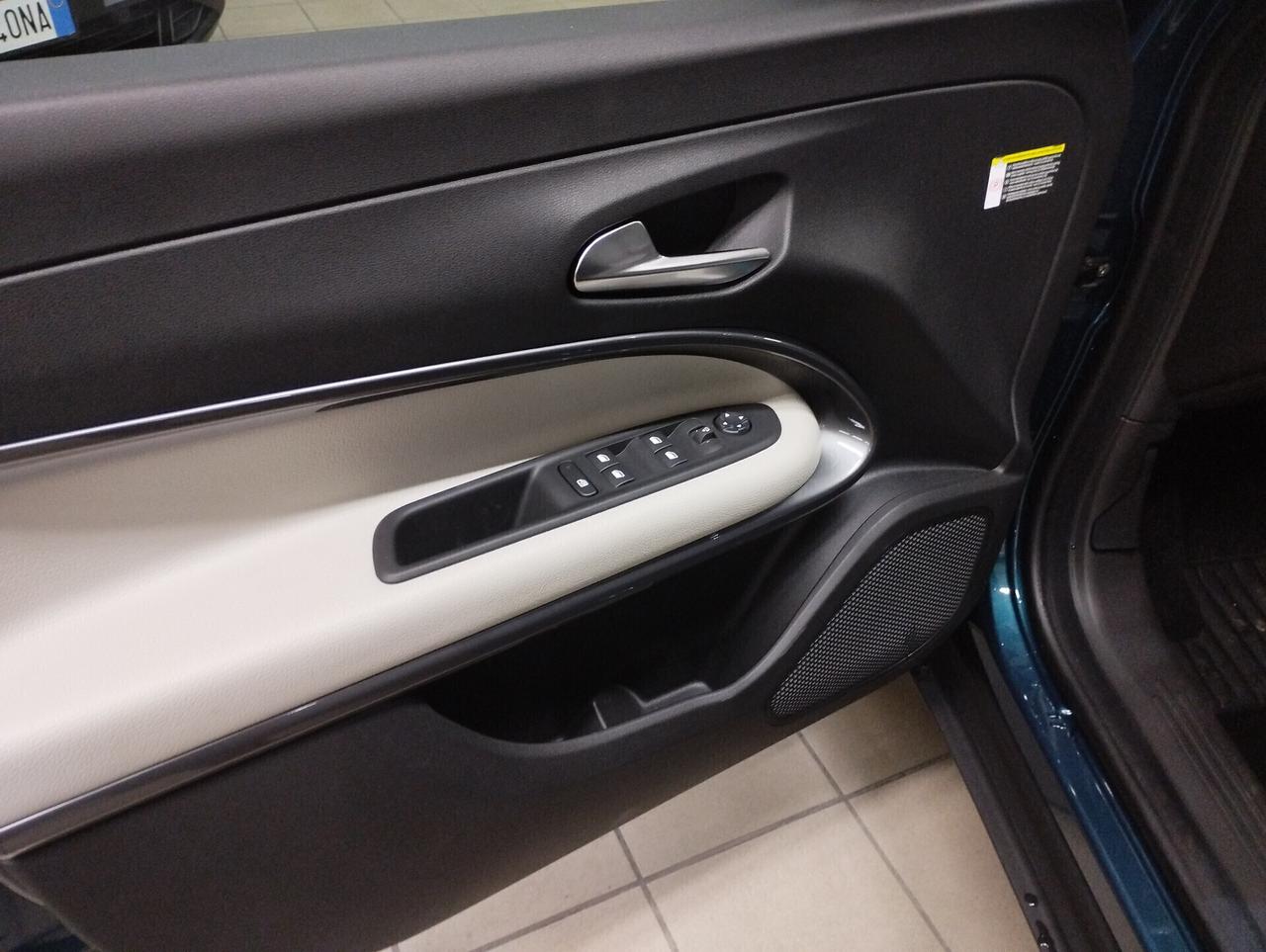 Fiat 600 LA PRIMA Hybrid Automatica 110 CV