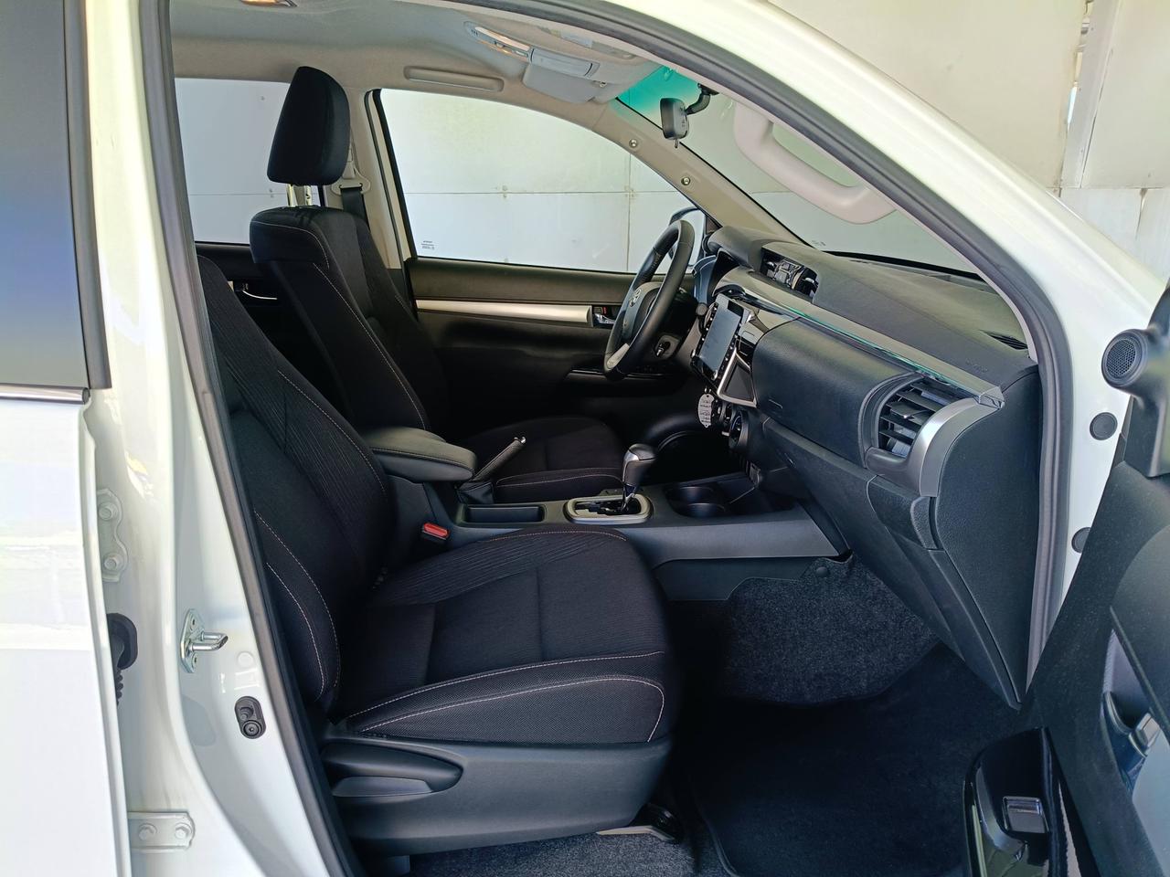 TOYOTA Hilux IV 2021 - Hilux 2.4 d-4d extra cab Comfort 4wd