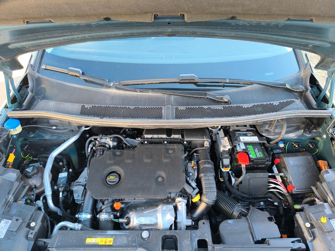 PEUGEOT 3008 1.5 HDI 130cv 11/2021 UNICO PROPRIETARIO NAV/SENS.ANT/POST