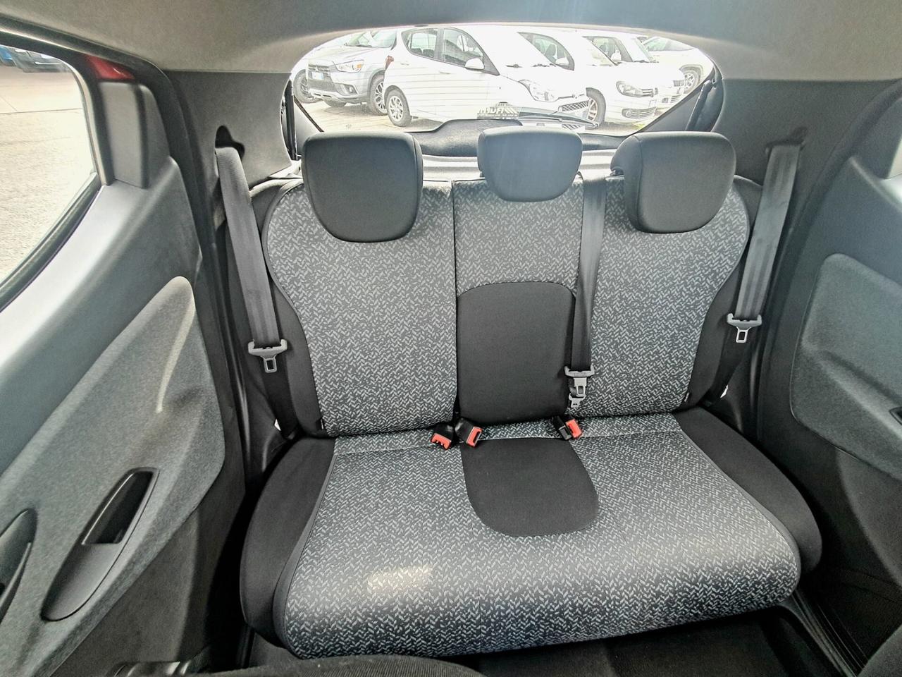 Lancia Ypsilon 1.2 69 CV 5 porte GPL Ecochic Elefantino Blu