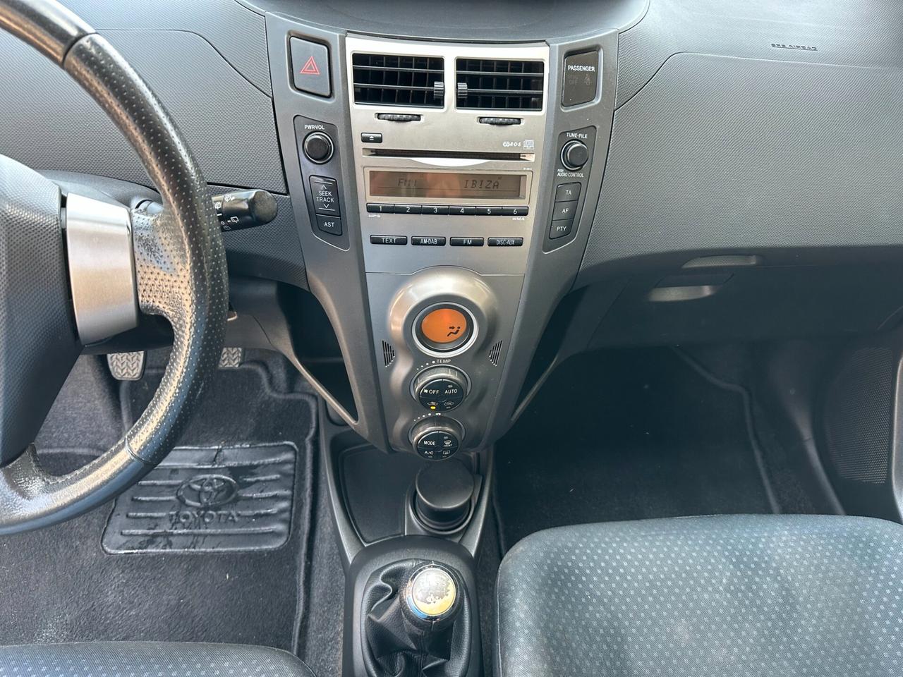 Toyota Yaris 1.4 D-4D DPF 5 porte